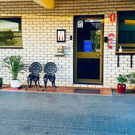 موتيل إينفيريل سافاير سيتي موتور إن المظهر الخارجي الصورة